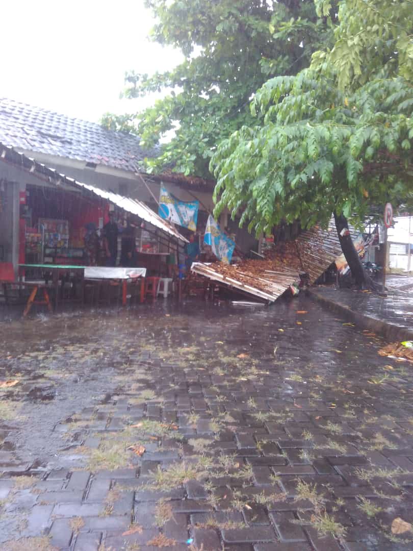 Kejadian Bencana di beberapa tempat sore hari ini  di Kota Yogyakarta setelah hujan lebat